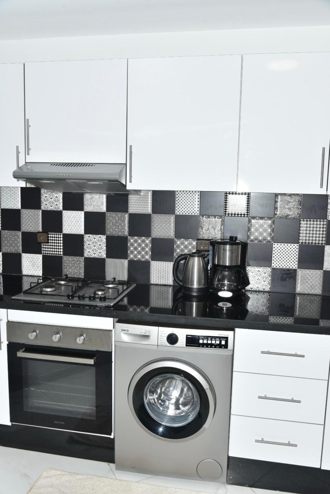 Bright 3-Br In Heart Of Kenitra-Perfect Summer Stay With Parking! Εξωτερικό φωτογραφία