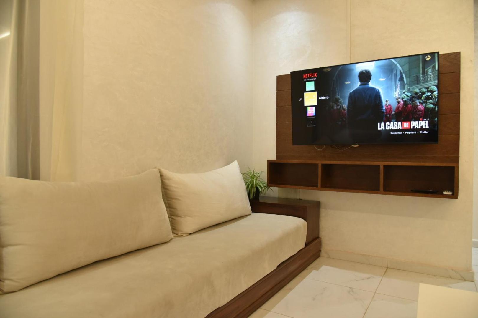 Bright 3-Br In Heart Of Kenitra-Perfect Summer Stay With Parking! Εξωτερικό φωτογραφία